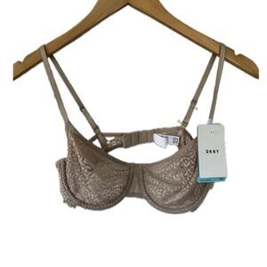 NWT DKNY All Over Lace Underwire Mesh Lined Adjustable Straps Demi Bra 32C